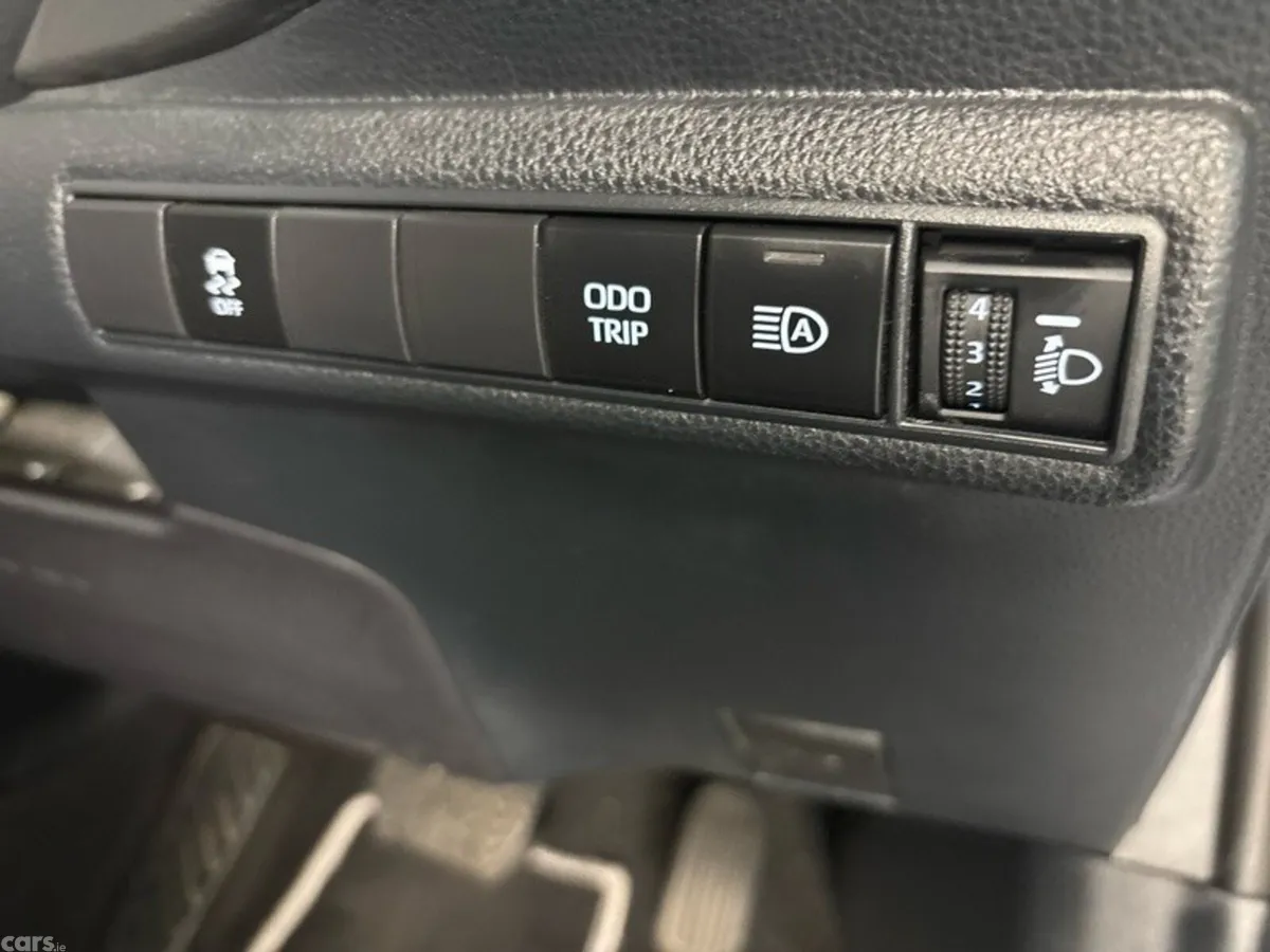 Toyota Corolla Saloon, Petrol Hybrid, 2024, Grey