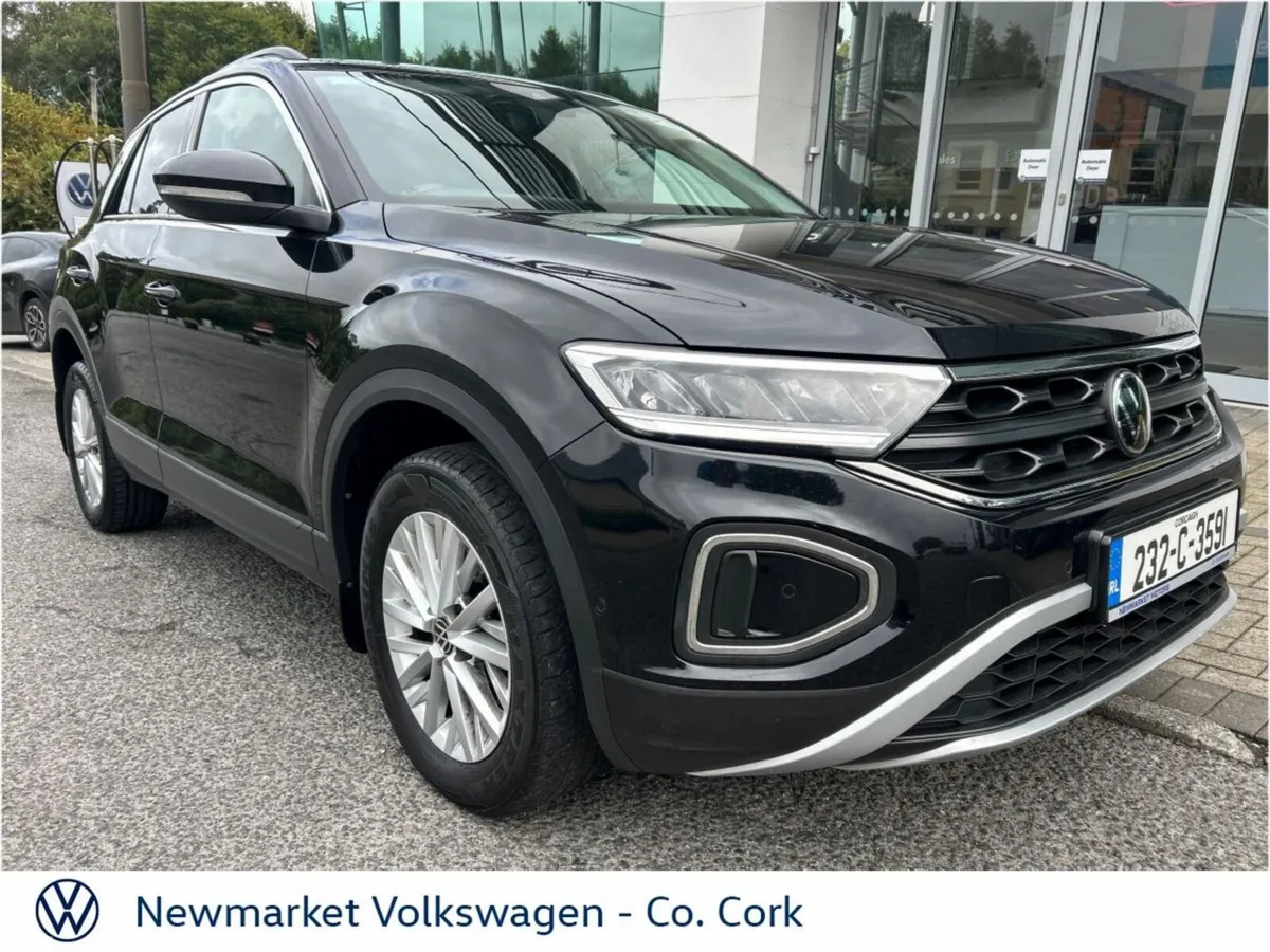 Volkswagen T-Roc SUV, Diesel, 2023, Black