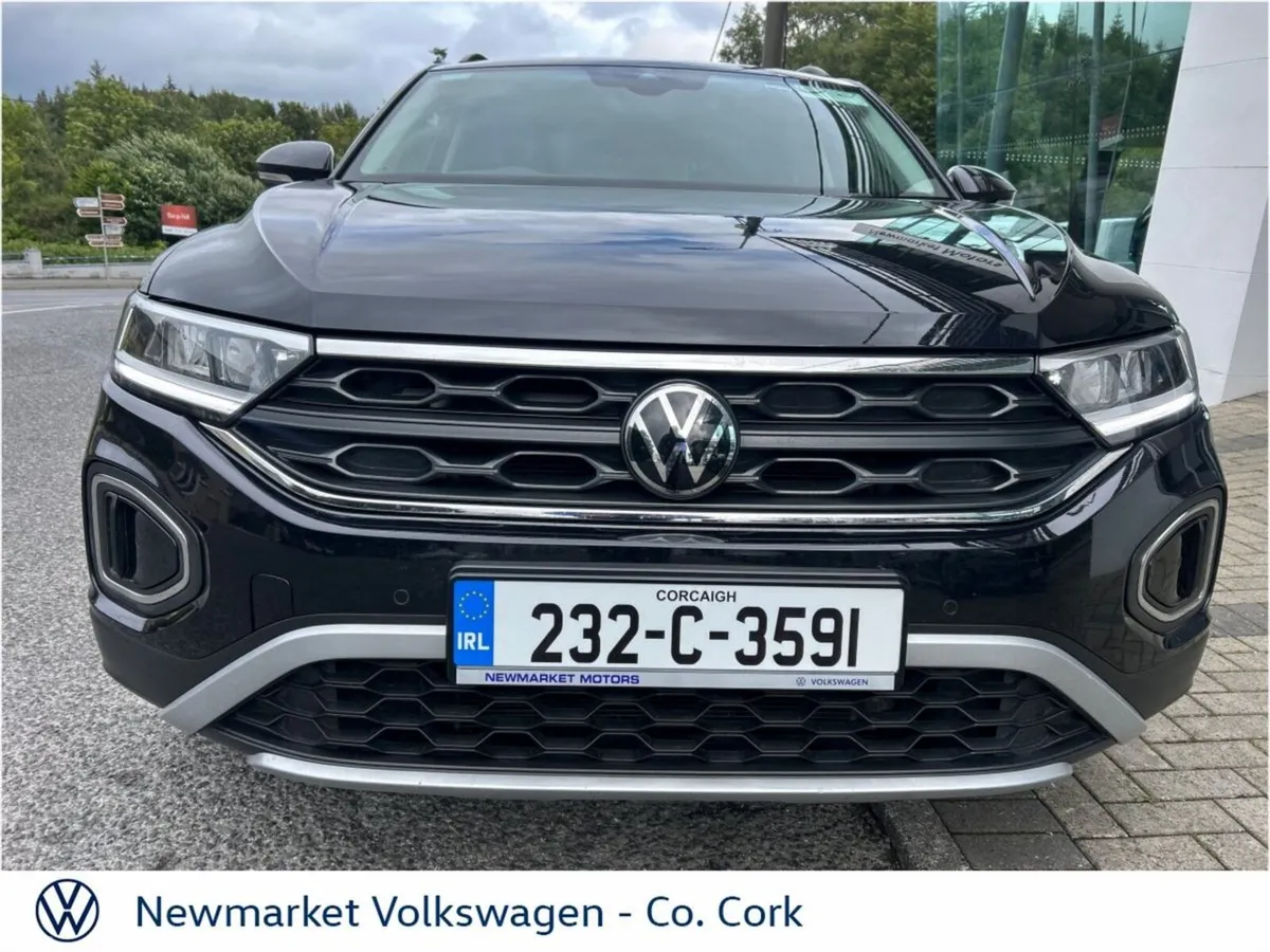 Volkswagen T-Roc SUV, Diesel, 2023, Black