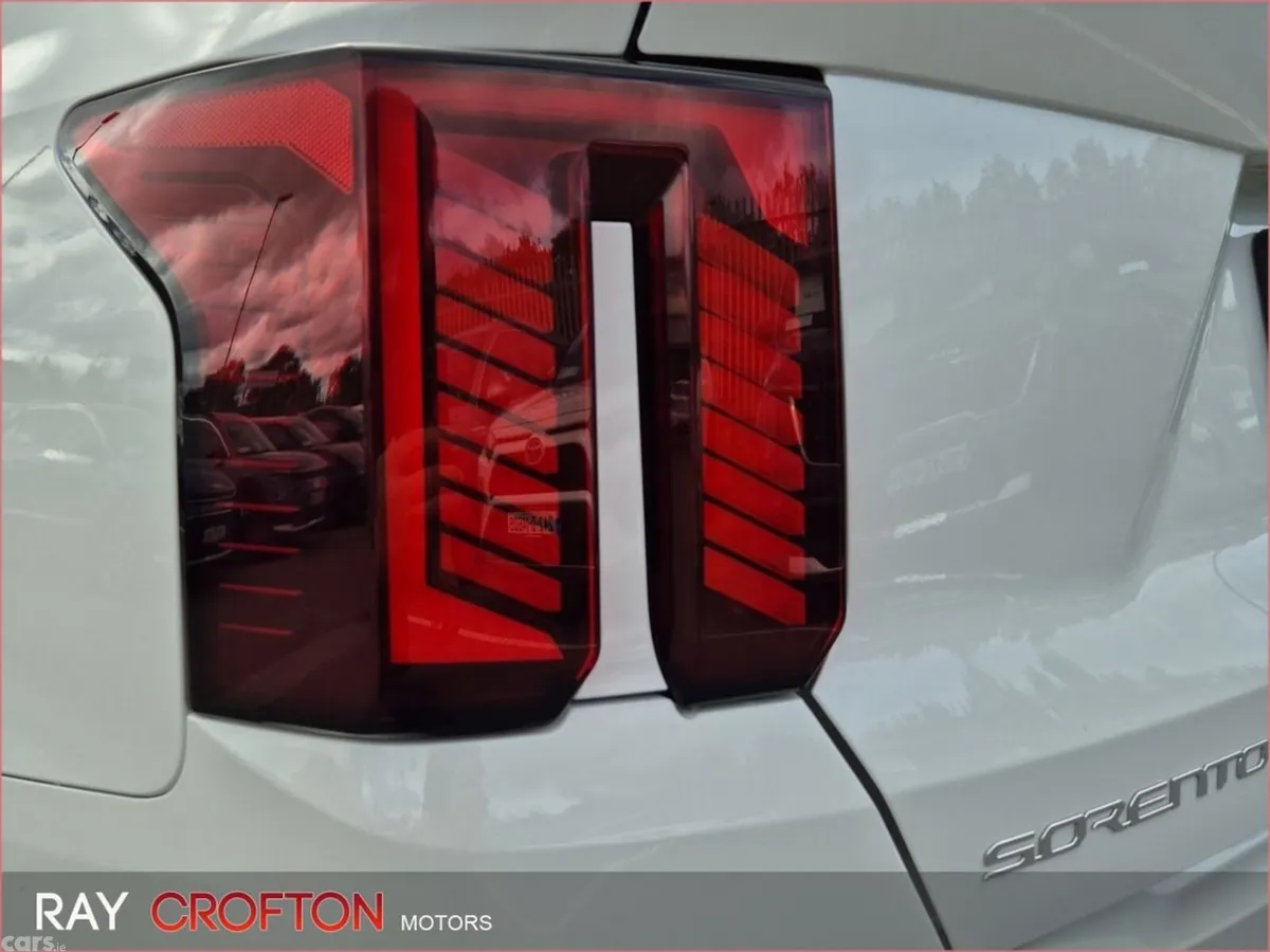 Kia Sorento SUV, Petrol Plug-in Hybrid, 2026, White