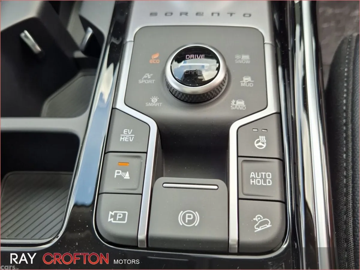 Kia Sorento SUV, Petrol Plug-in Hybrid, 2026, White
