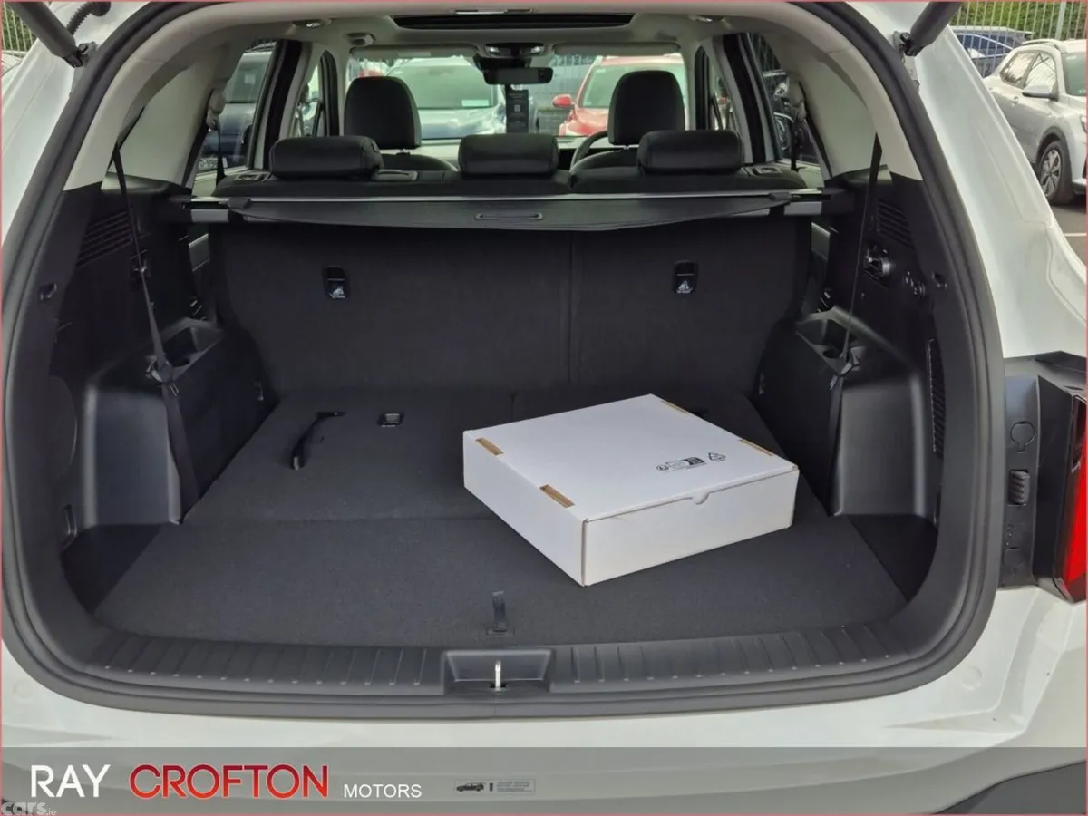 Kia Sorento SUV, Petrol Plug-in Hybrid, 2026, White