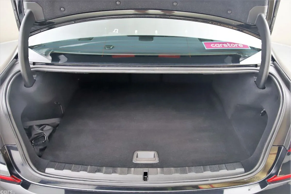 BMW 3-Series Saloon, Petrol Plug-in Hybrid, 2022, Black