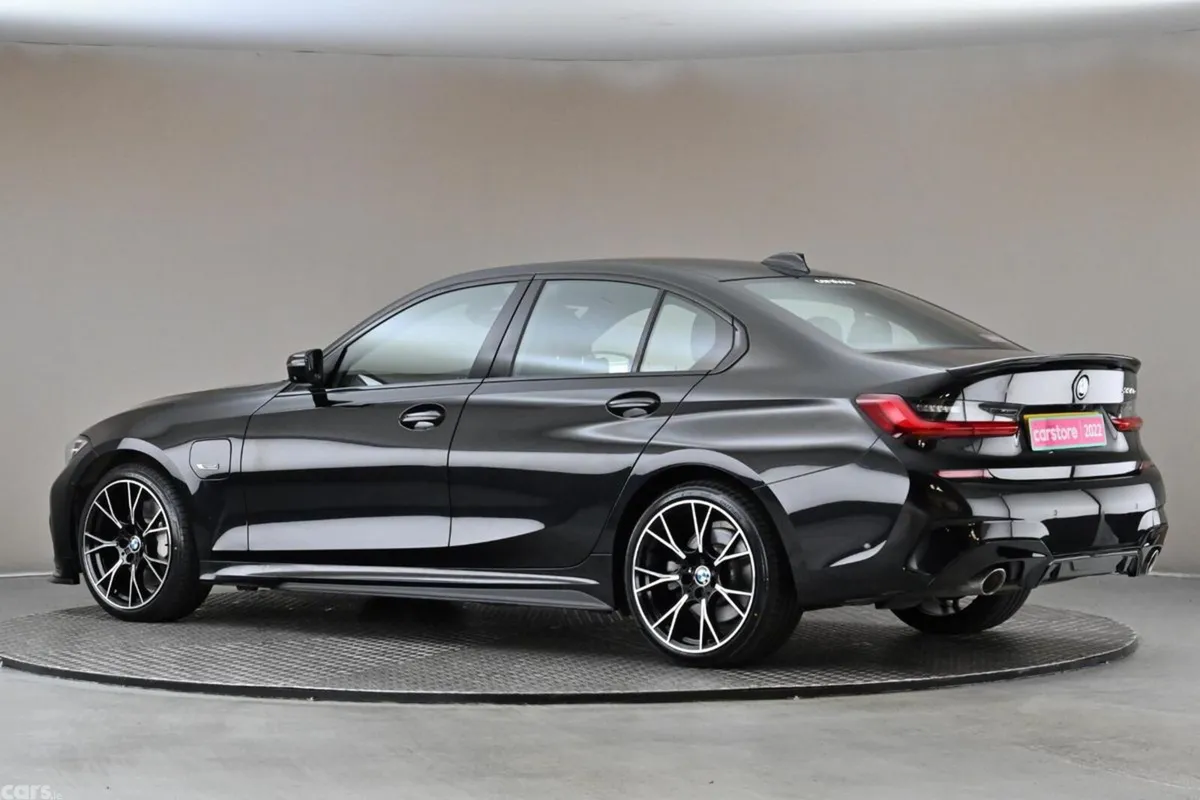 BMW 3-Series Saloon, Petrol Plug-in Hybrid, 2022, Black
