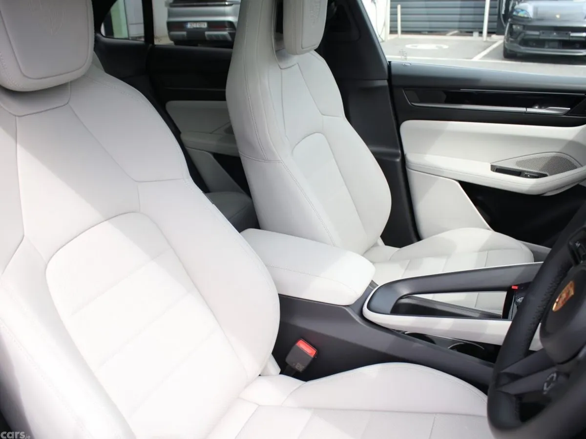 Porsche Macan SUV, Electric, 2026, Grey