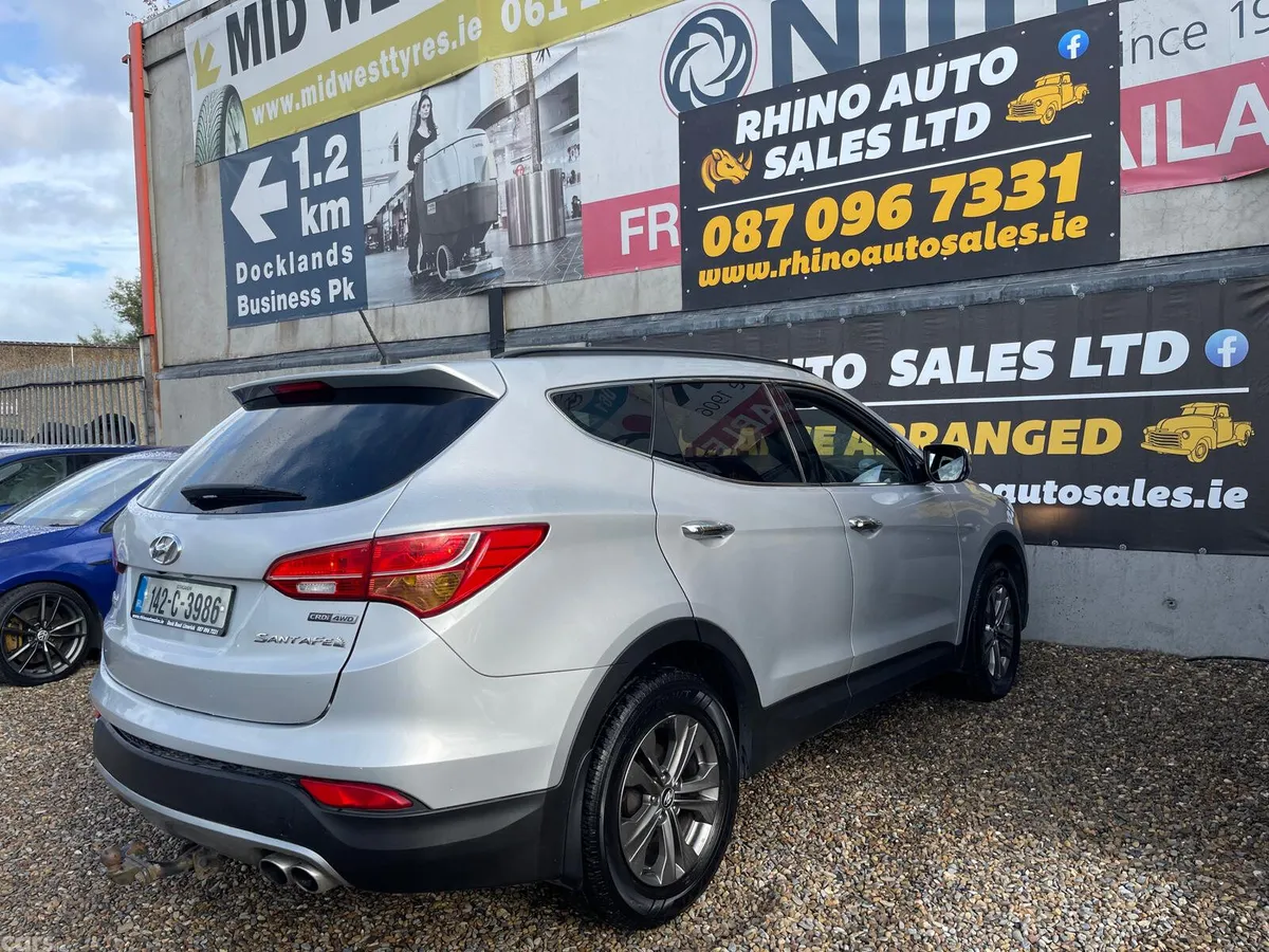 Hyundai Santa Fe SUV, Diesel, 2014, Silver