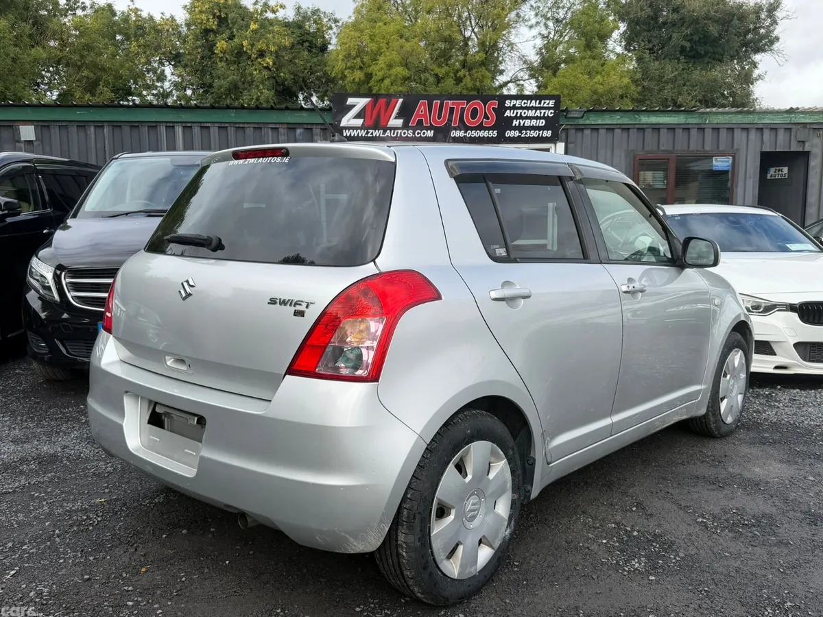 Suzuki Swift Hatchback, Petrol, 2009, White