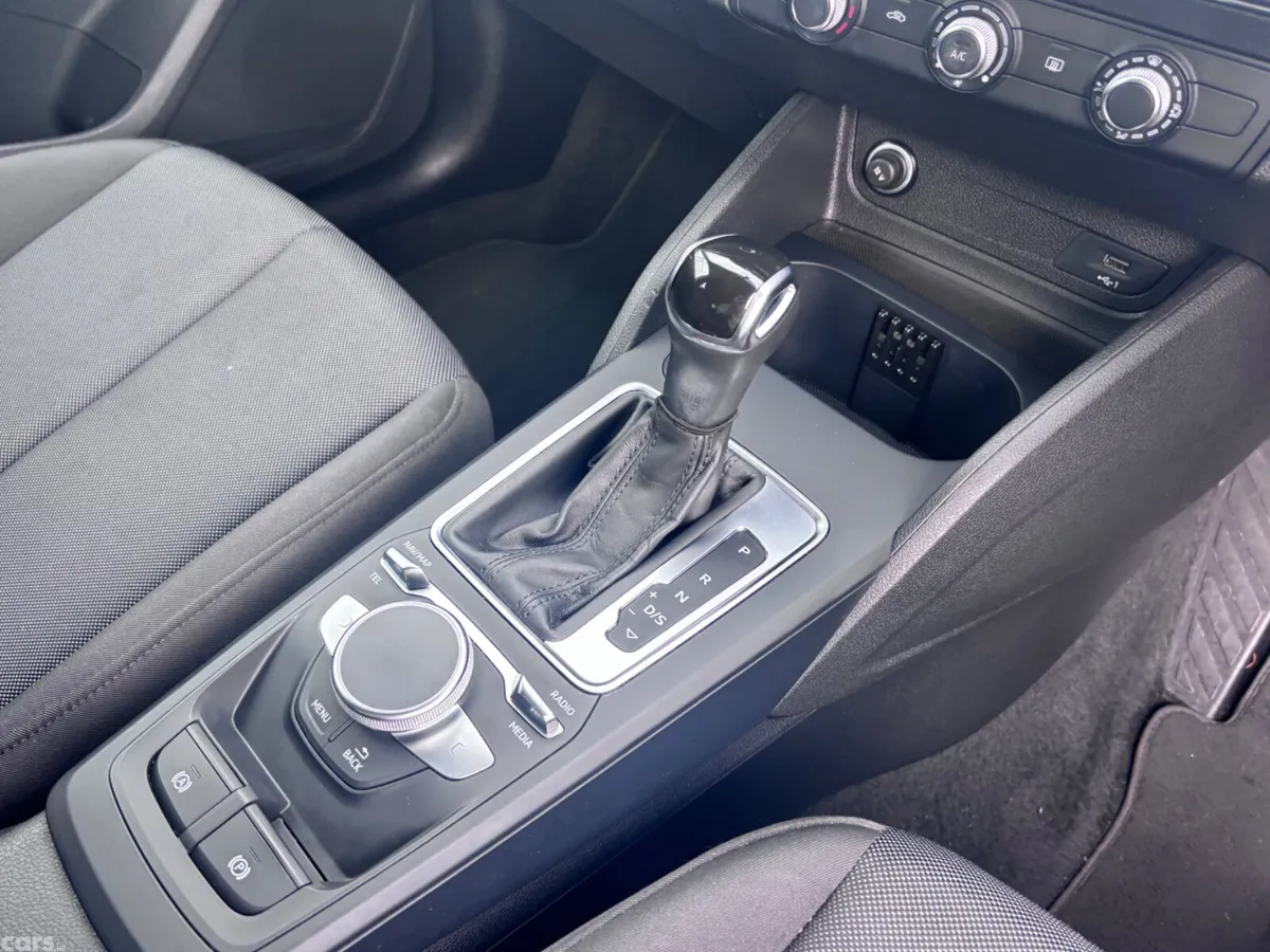 Audi Q2 SUV, Petrol, 2021, Grey