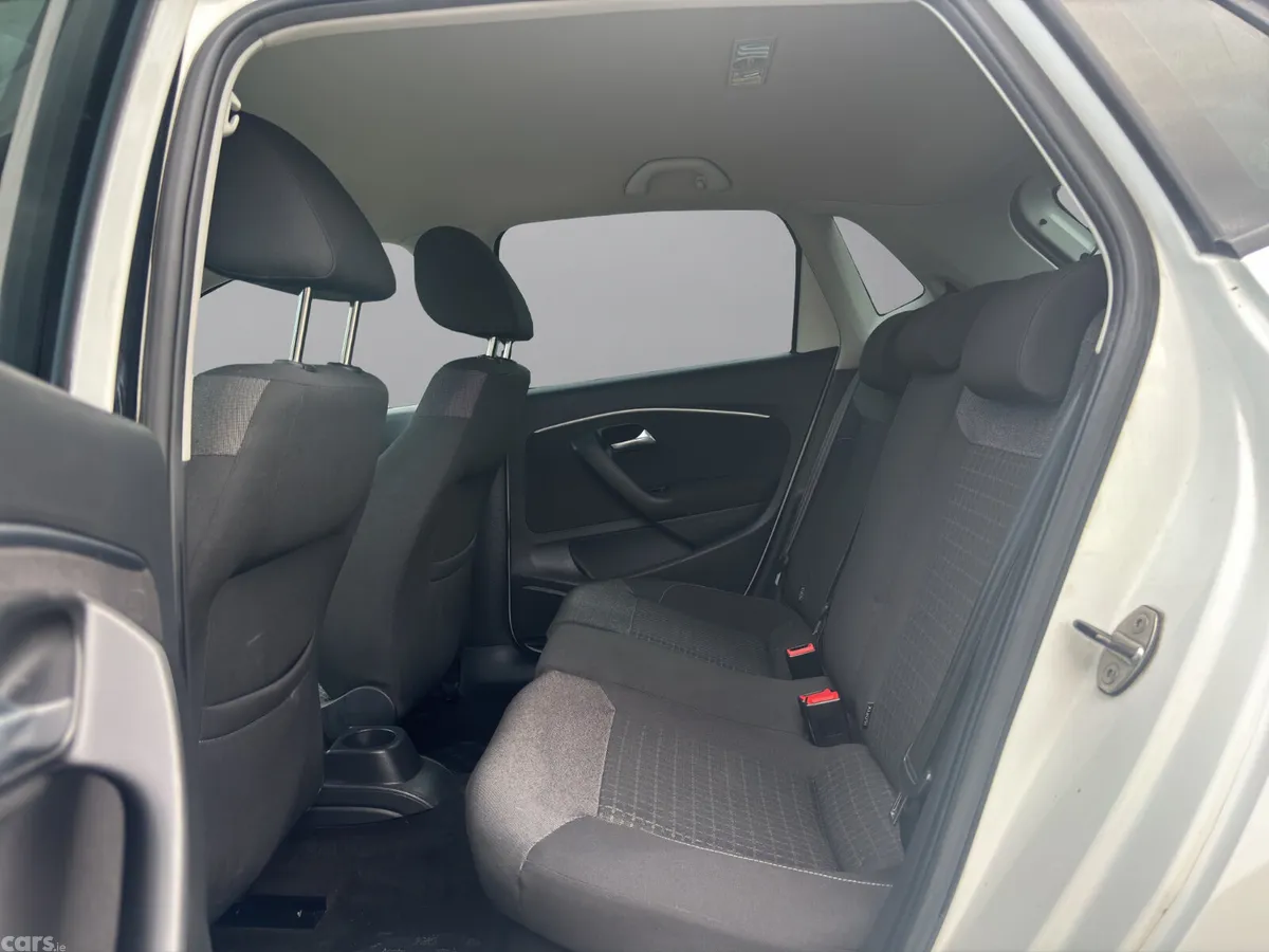 Volkswagen Polo Hatchback, Petrol, 2015, White
