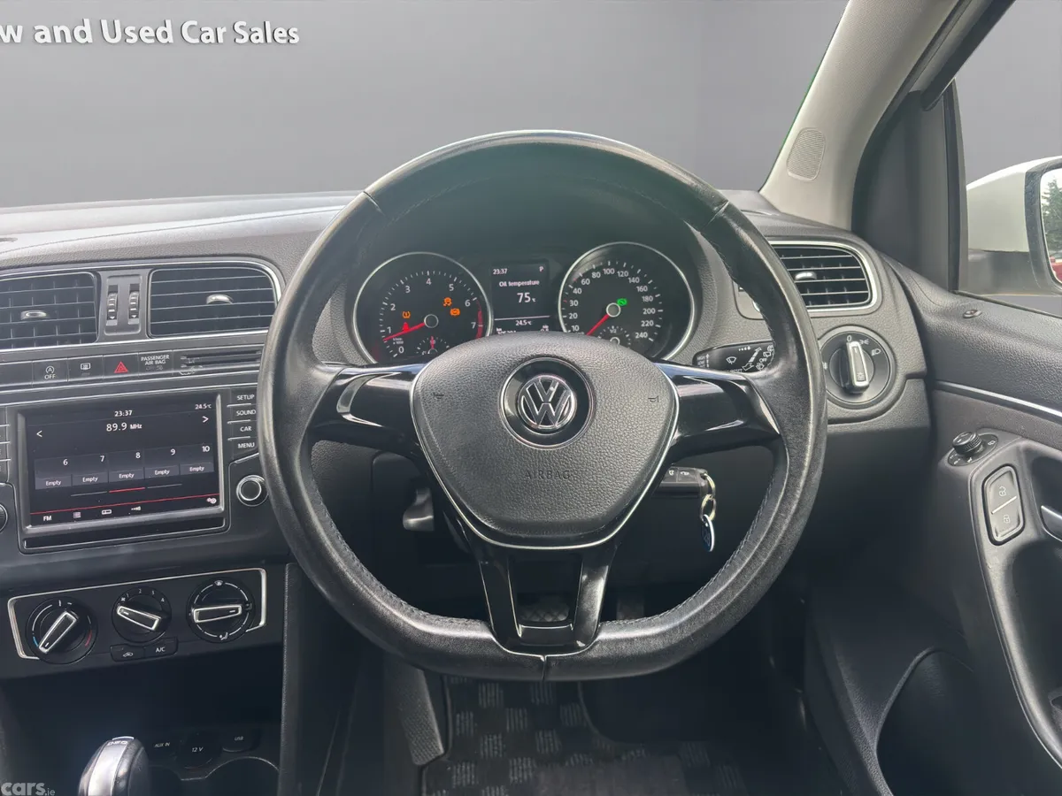 Volkswagen Polo Hatchback, Petrol, 2015, White