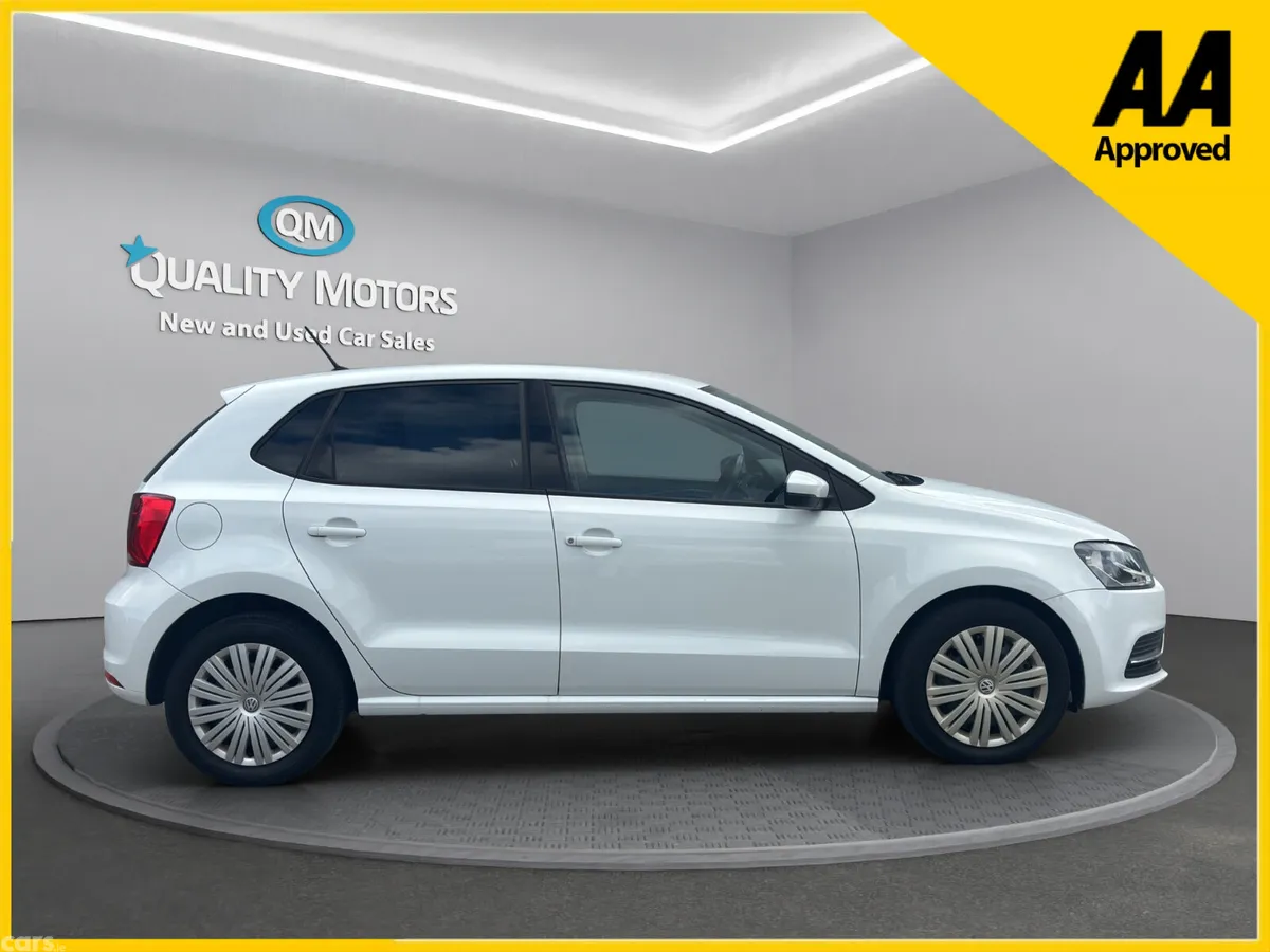 Volkswagen Polo Hatchback, Petrol, 2015, White
