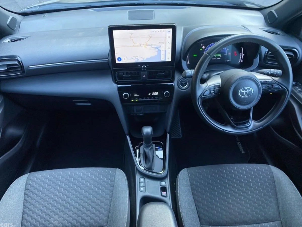 Toyota Yaris Cross Hatchback, Petrol Hybrid, 2024, Black