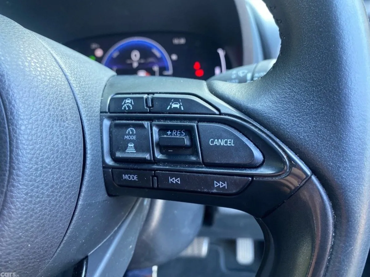 Toyota Yaris Cross Hatchback, Petrol Hybrid, 2024, Black