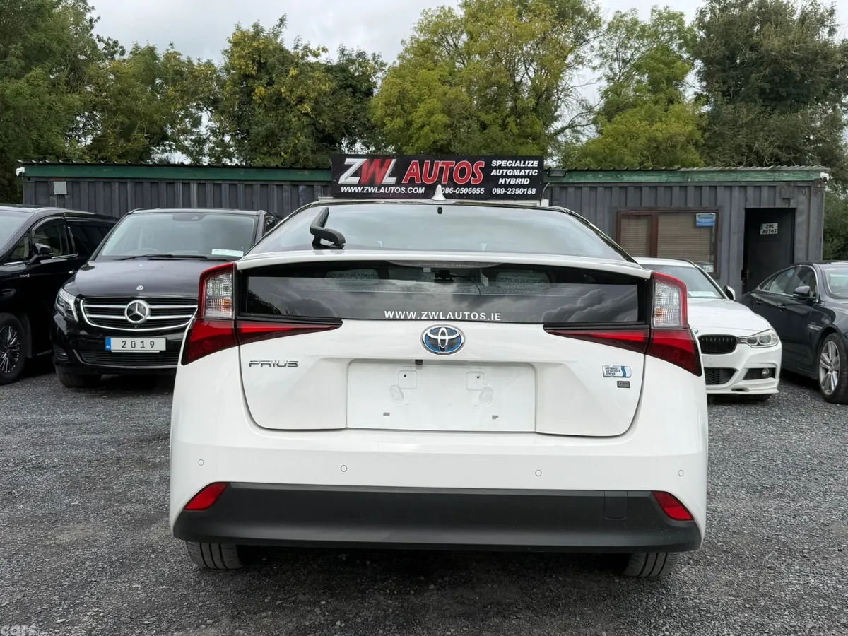 Toyota Prius Saloon, Petrol Hybrid, 2021, White