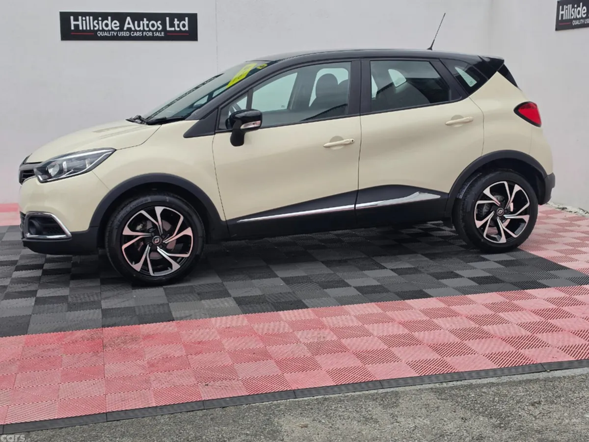 Renault Captur Hatchback, Petrol, 2017, Beige