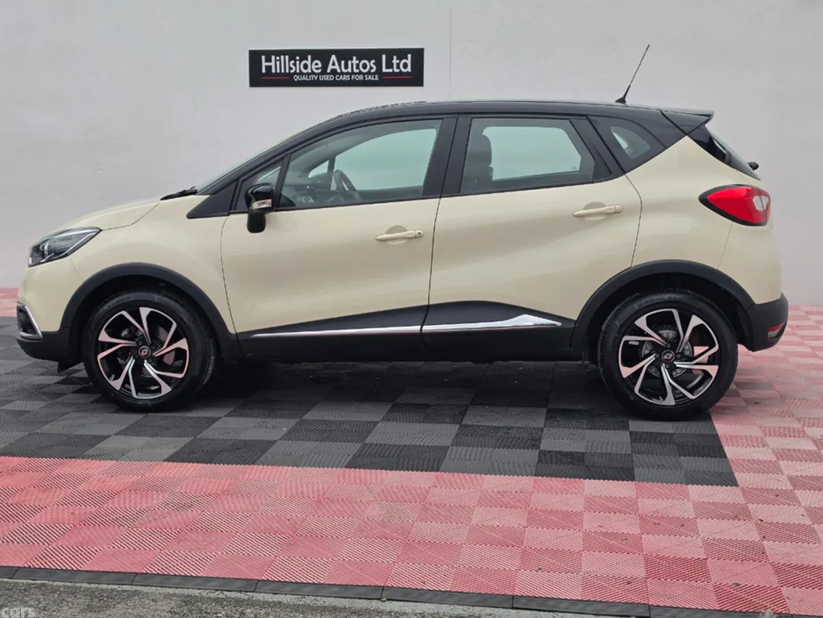 Renault Captur Hatchback, Petrol, 2017, Beige