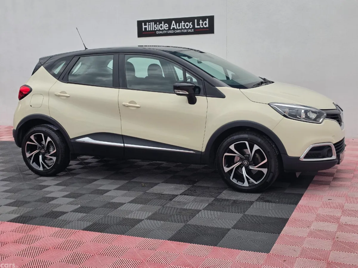 Renault Captur Hatchback, Petrol, 2017, Beige