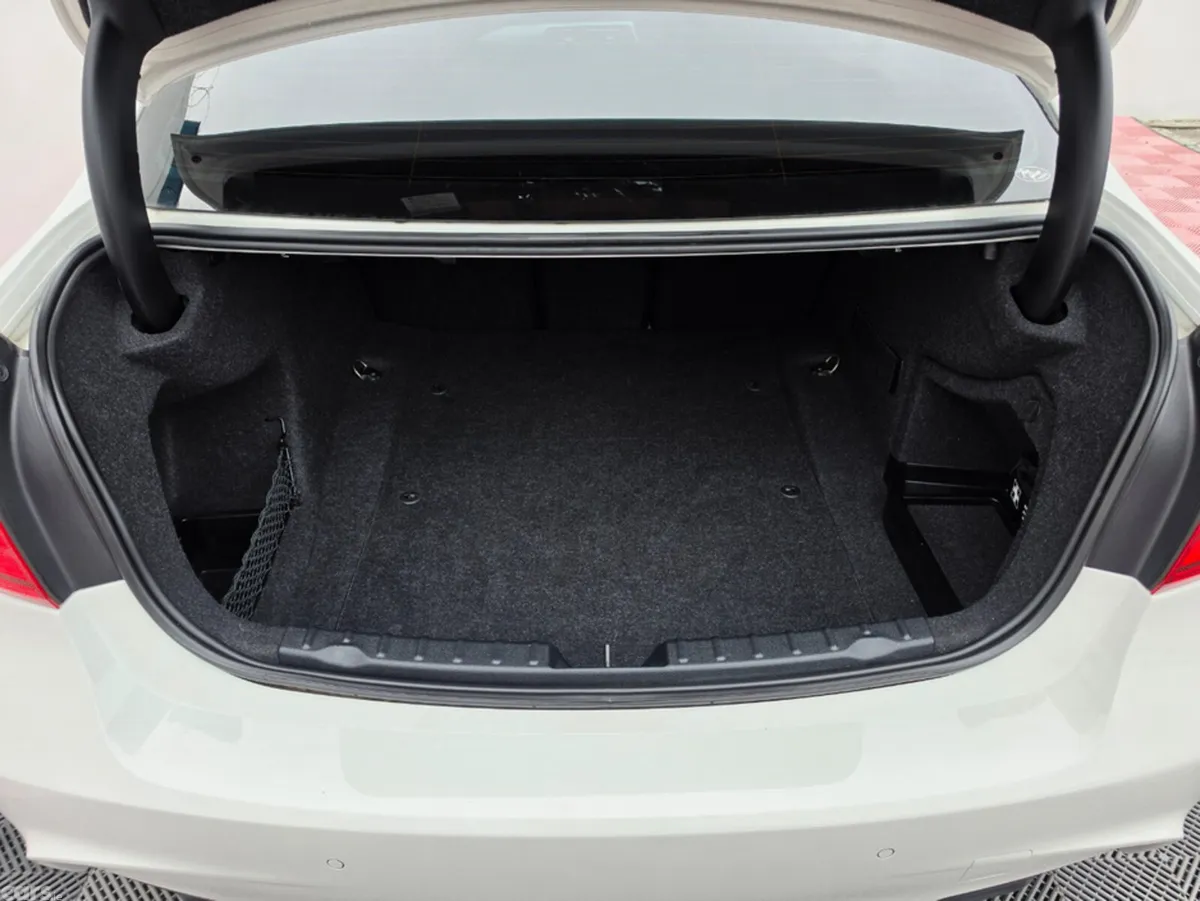 BMW 3-Series Saloon, Diesel, 2014, White