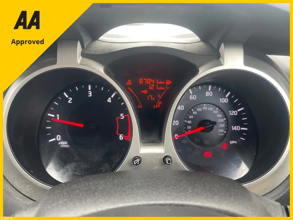 Nissan Juke Hatchback, Diesel, 2014, Red