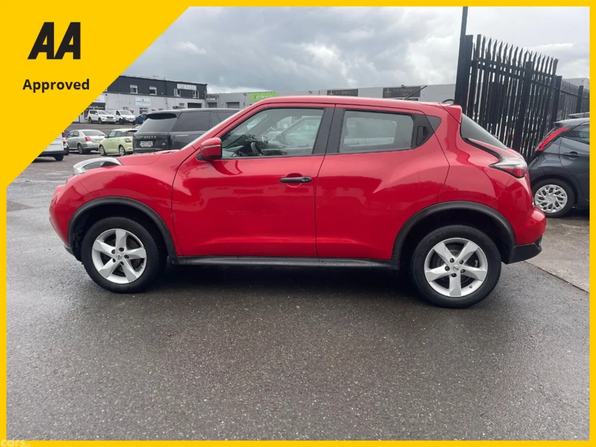 Nissan Juke Hatchback, Diesel, 2014, Red