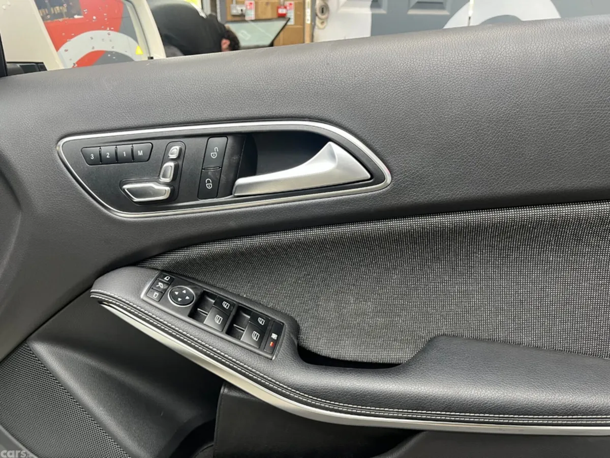 Mercedes-Benz A-Class Hatchback, Petrol, 2018, White