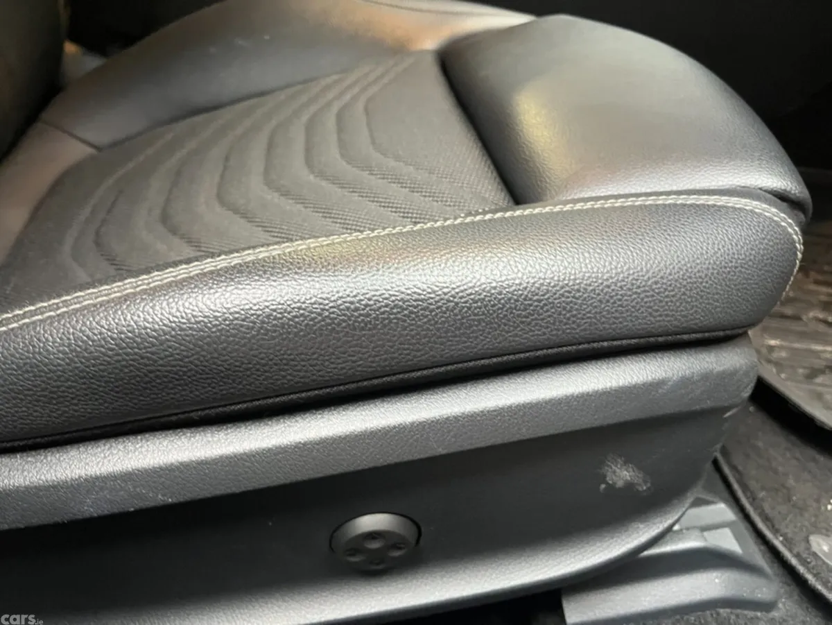 Mercedes-Benz A-Class Hatchback, Diesel, 2019, Silver