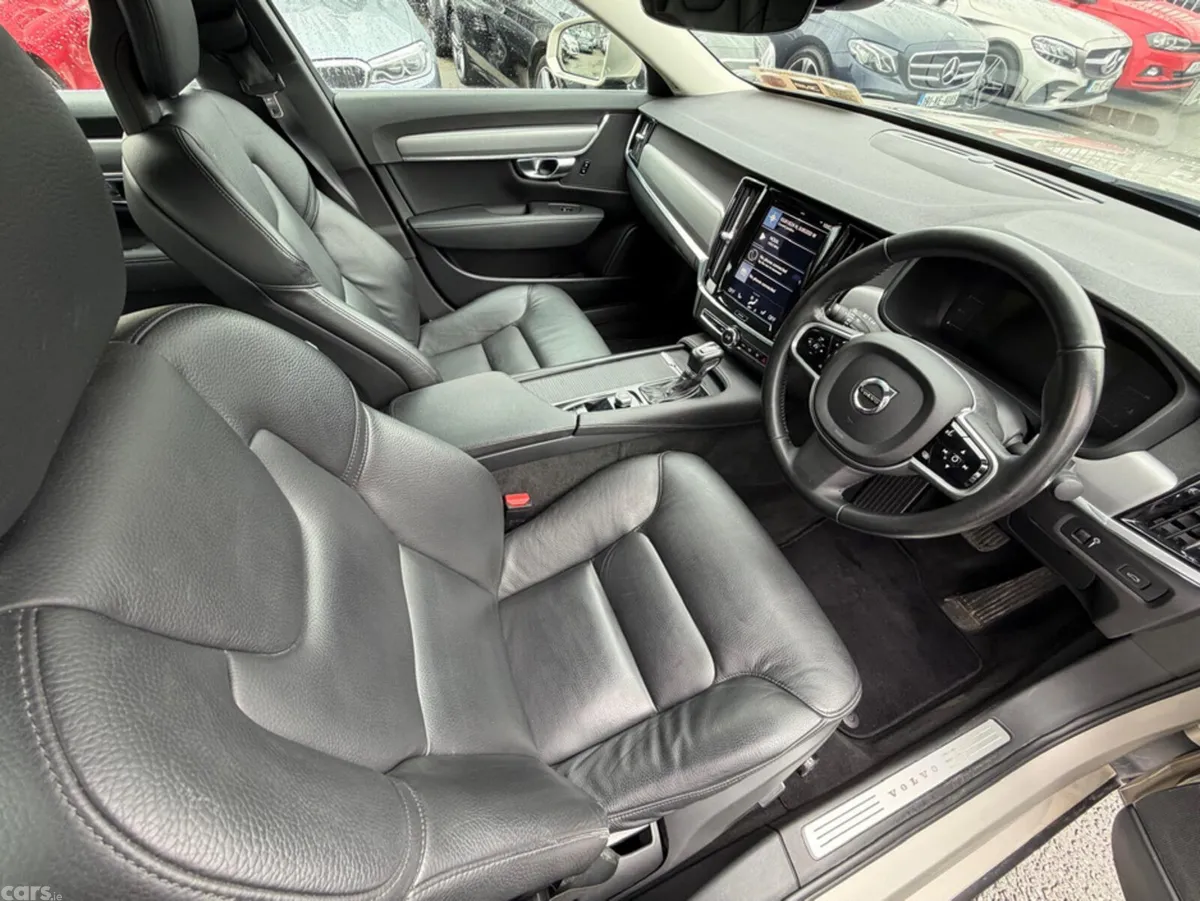 Volvo S90 Saloon, Diesel, 2019, Brown