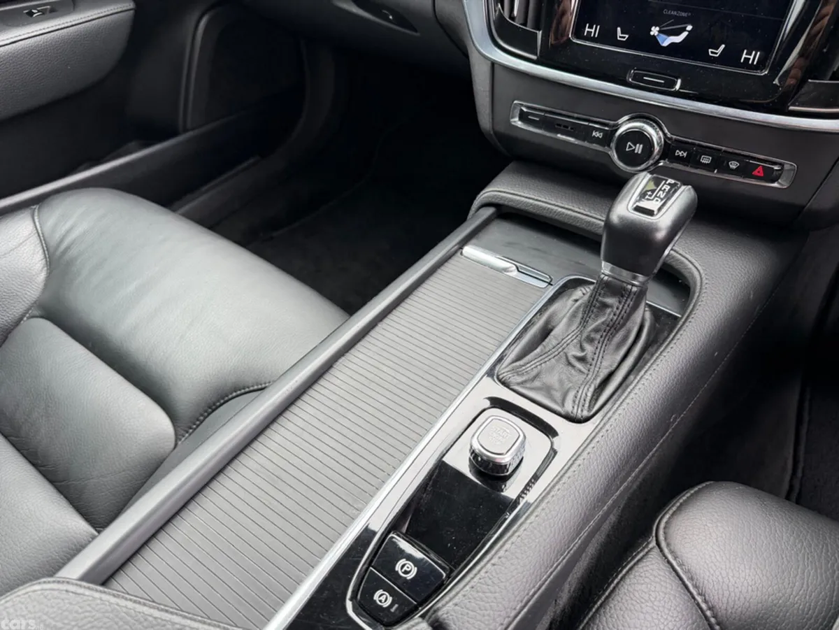 Volvo S90 Saloon, Diesel, 2019, Brown