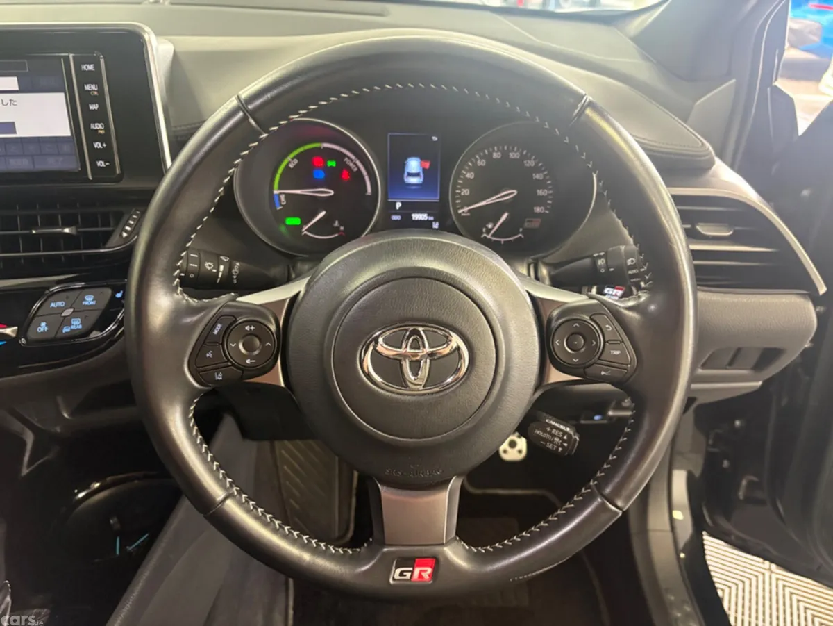 Toyota C-HR SUV, Petrol Hybrid, 2020, Black