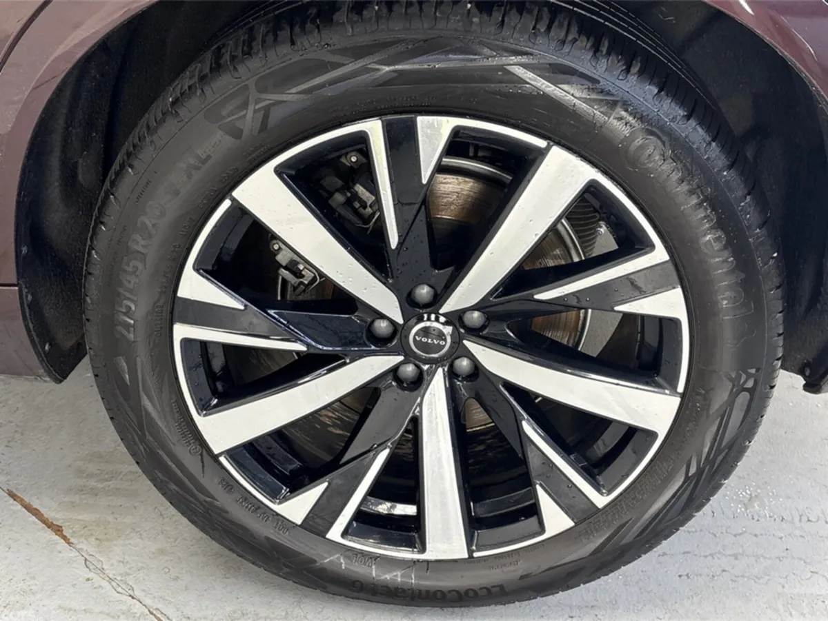 Volvo XC90 Estate, Petrol Plug-in Hybrid, 2025, Red