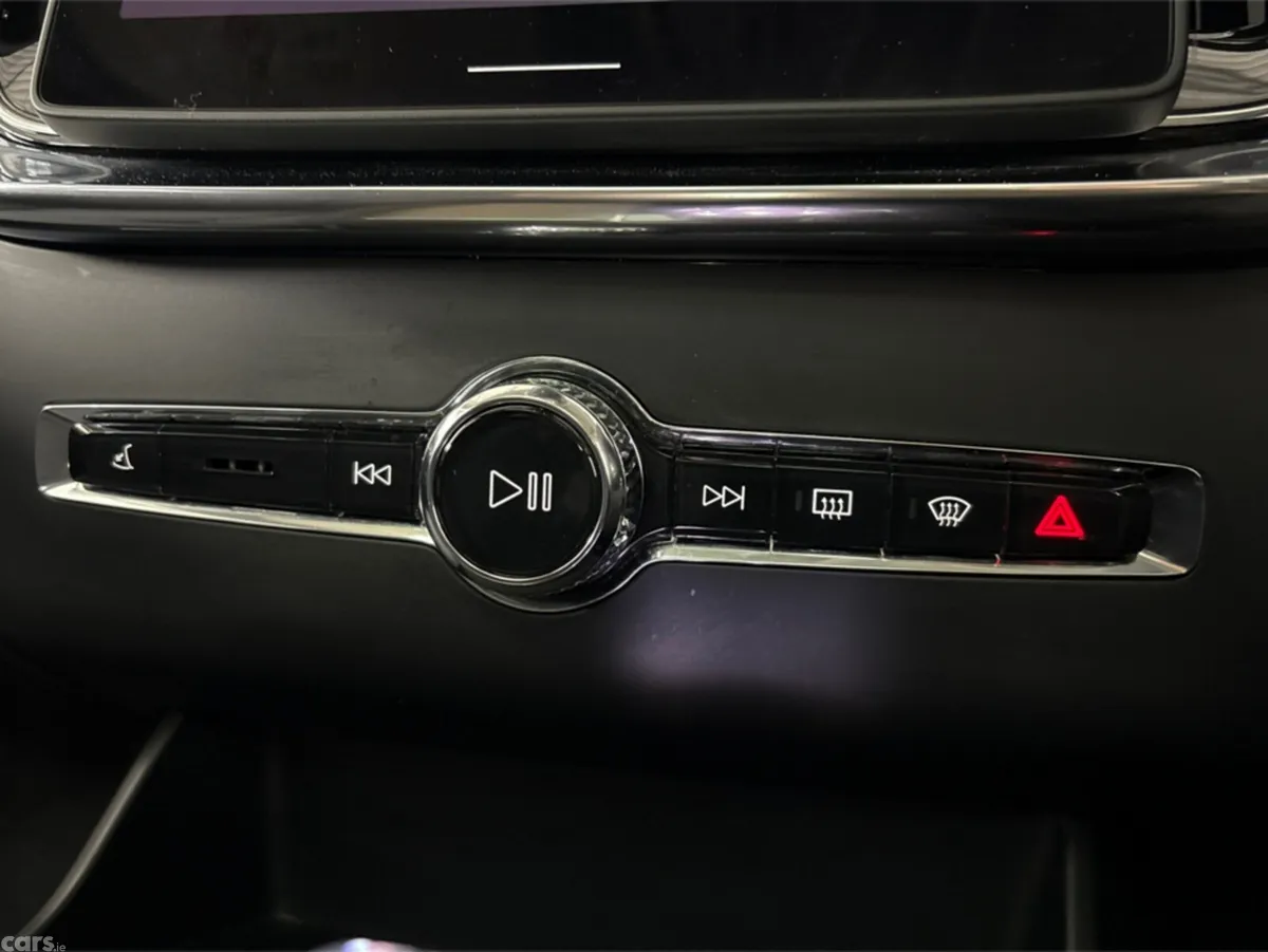 Volvo XC90 Estate, Petrol Plug-in Hybrid, 2025, Red