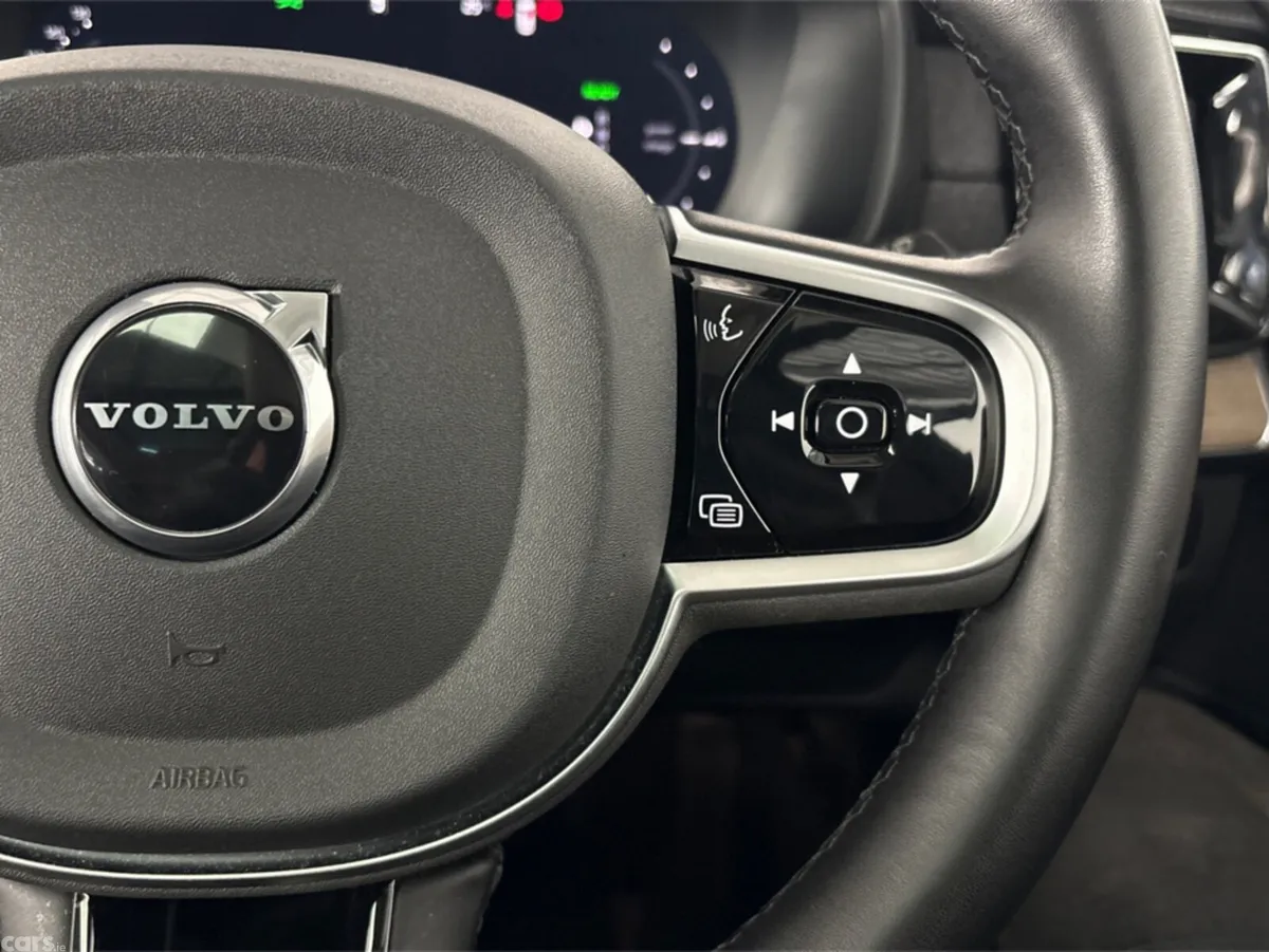 Volvo XC90 Estate, Petrol Plug-in Hybrid, 2025, Red