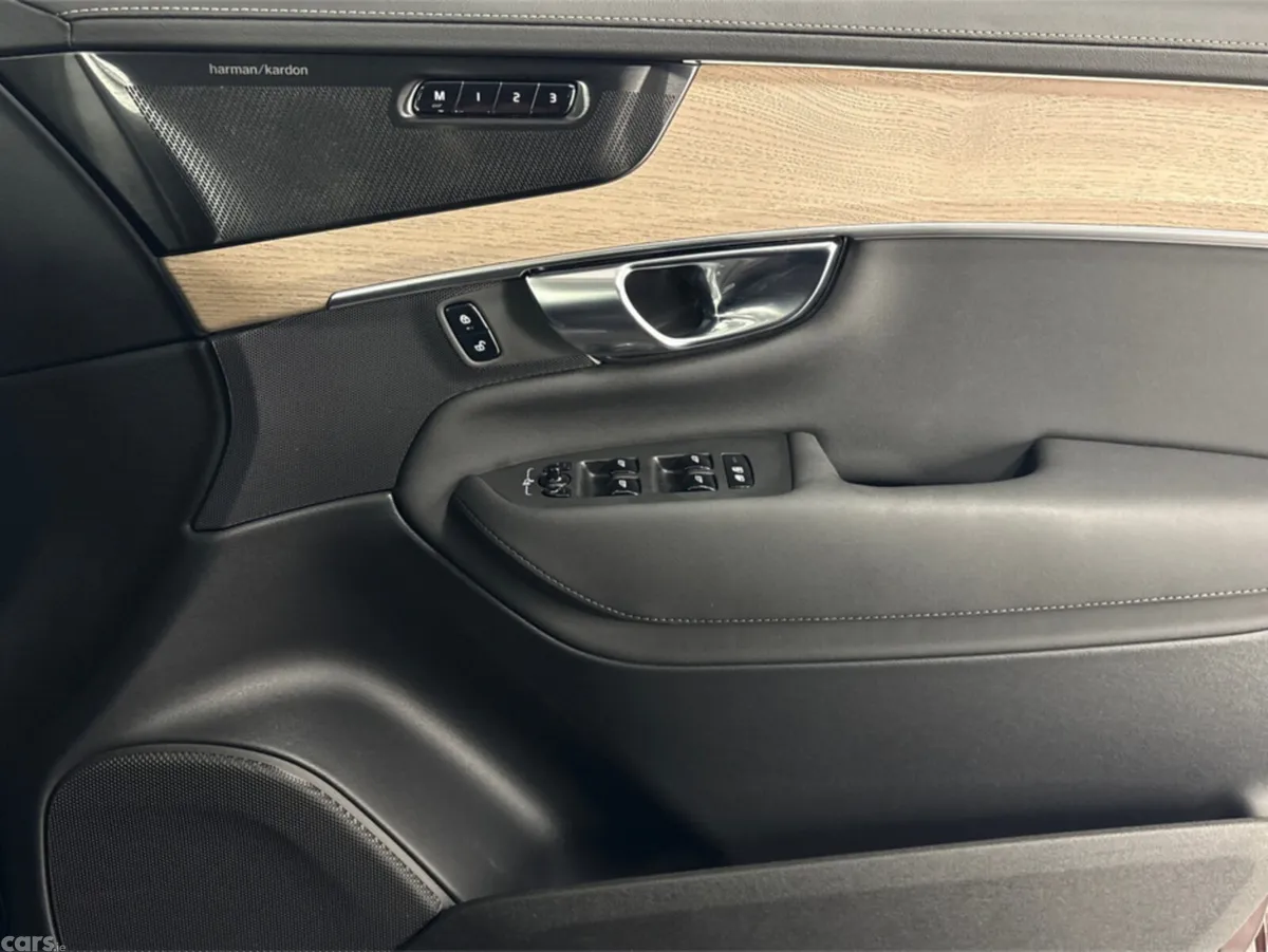 Volvo XC90 Estate, Petrol Plug-in Hybrid, 2025, Red