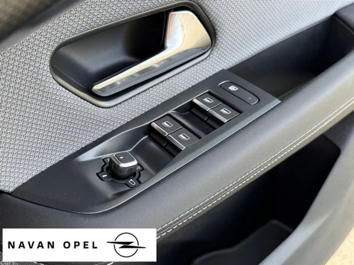 Opel Grandland SUV, Electric, 2027, White