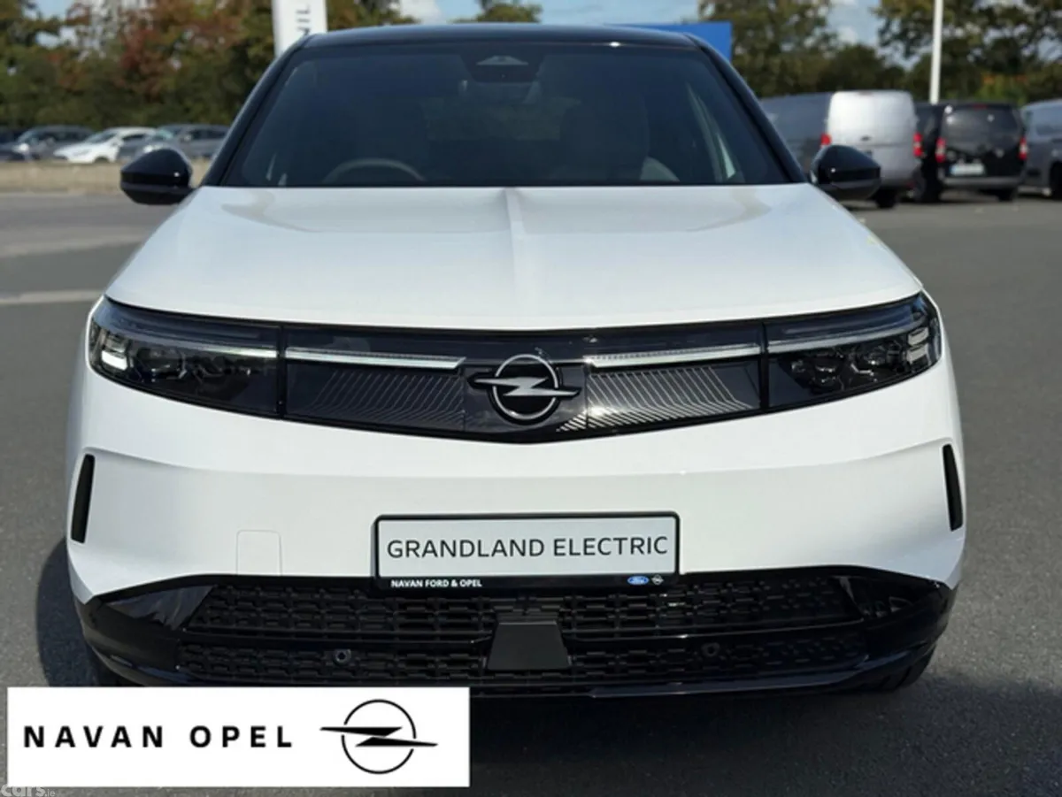 Opel Grandland SUV, Electric, 2027, White