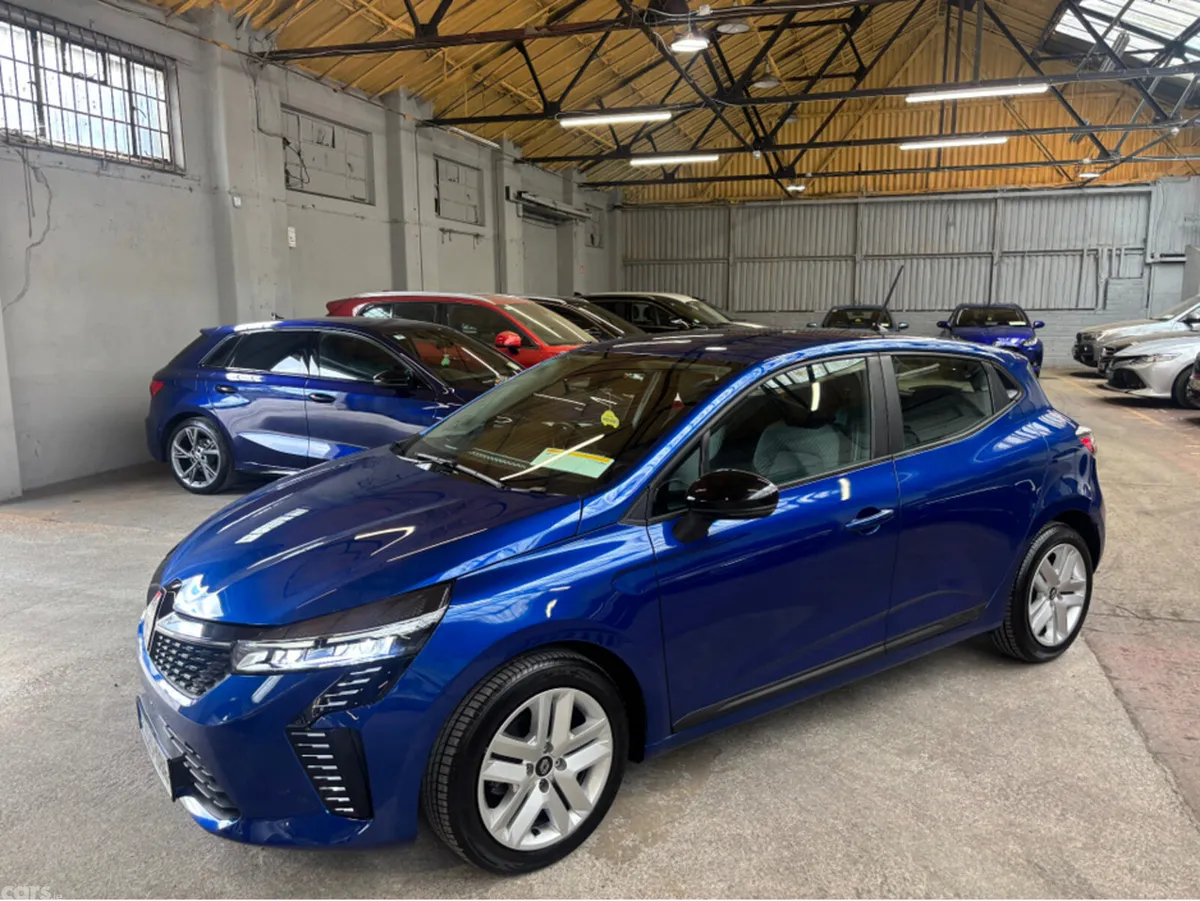 Renault Clio Hatchback, Petrol, 2025, Blue