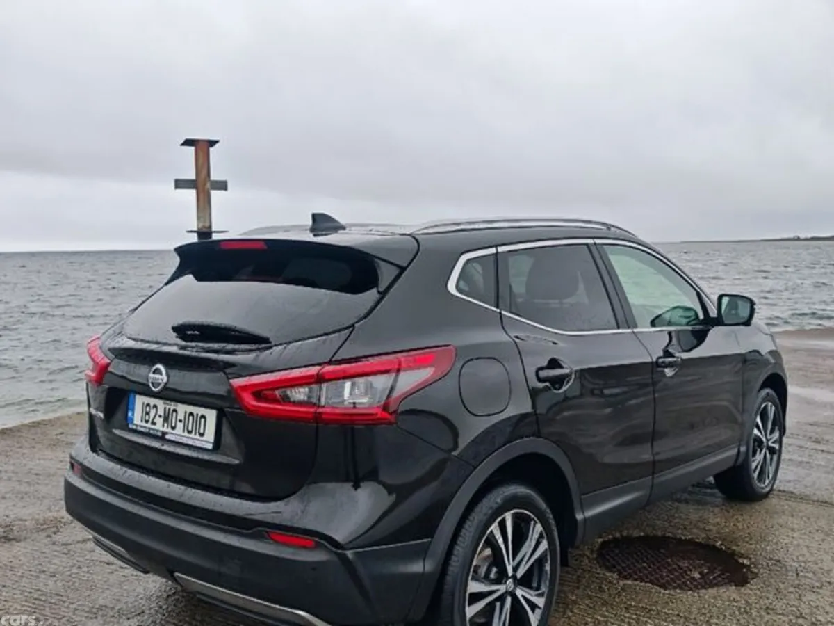 Nissan Qashqai Hatchback, Diesel, 2018, Black