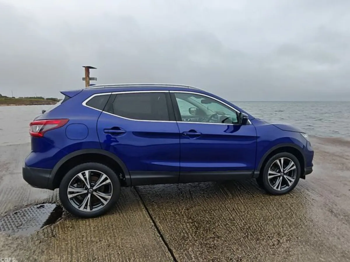 Nissan Qashqai Hatchback, Diesel, 2019, Blue