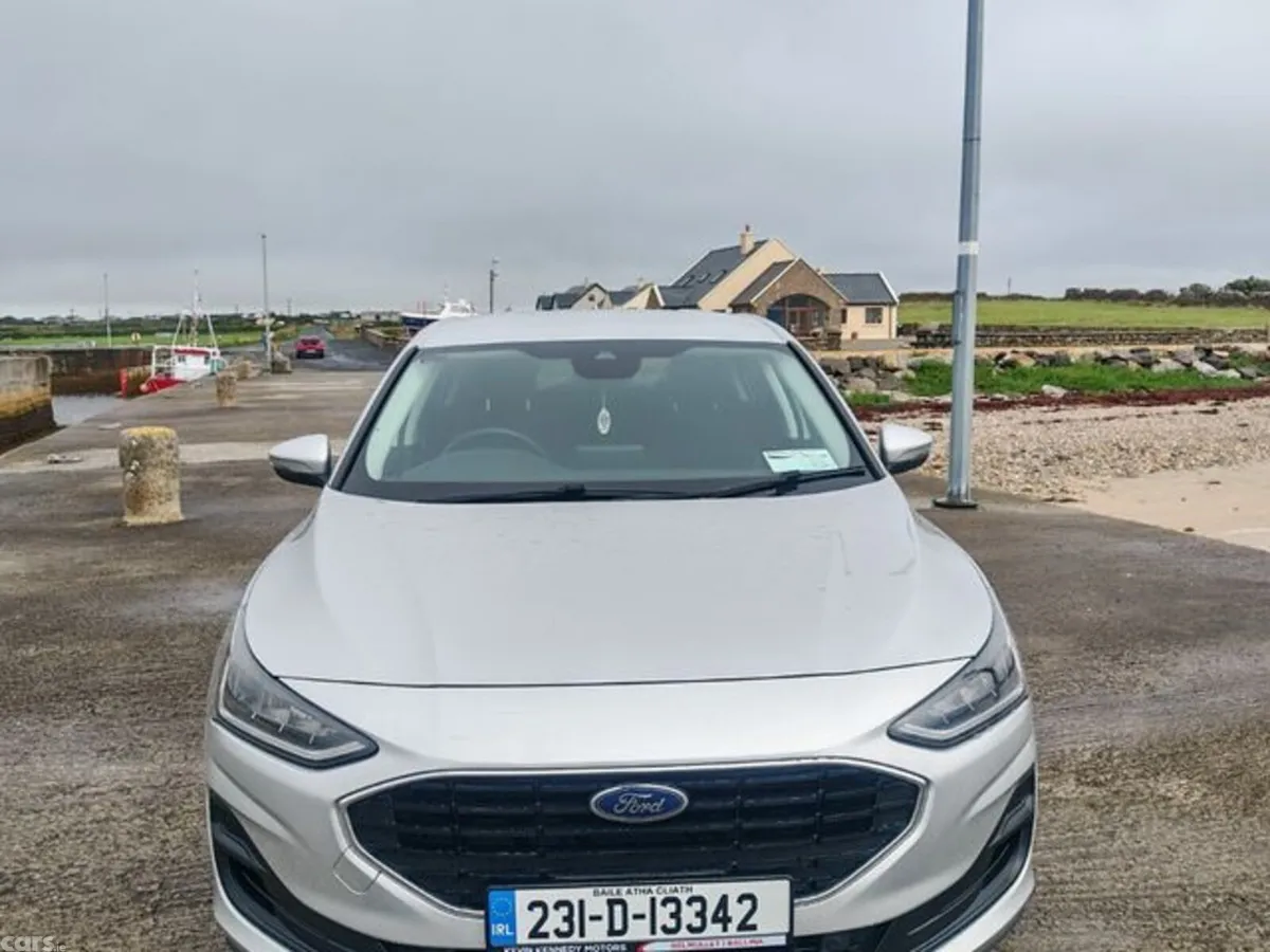 Ford Focus Hatchback, Diesel, 2023, Grey
