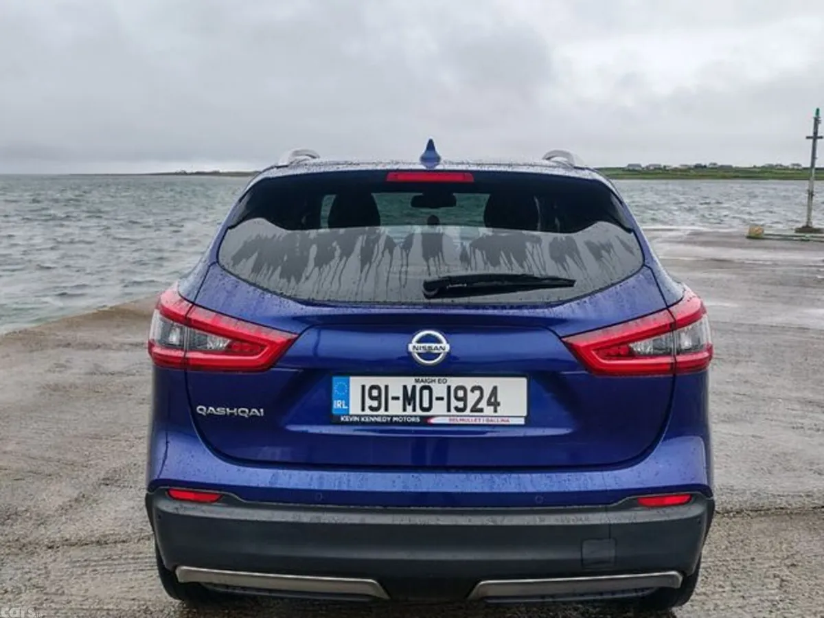 Nissan Qashqai Hatchback, Diesel, 2019, Blue