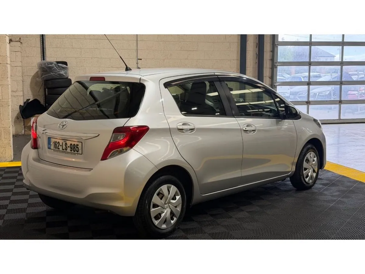 Toyota Vitz Hatchback, Petrol, 2016, Silver