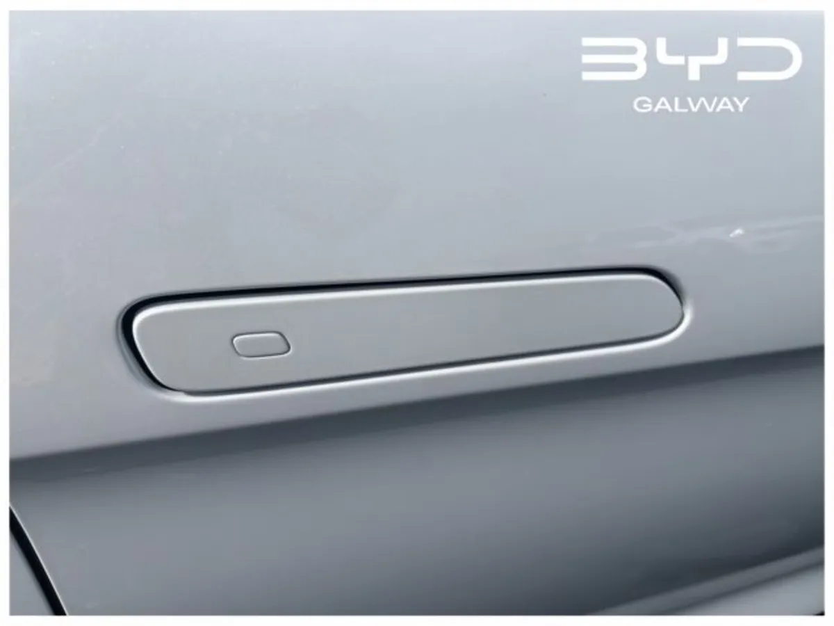 BYD SEAL Saloon, Electric, 2026, White