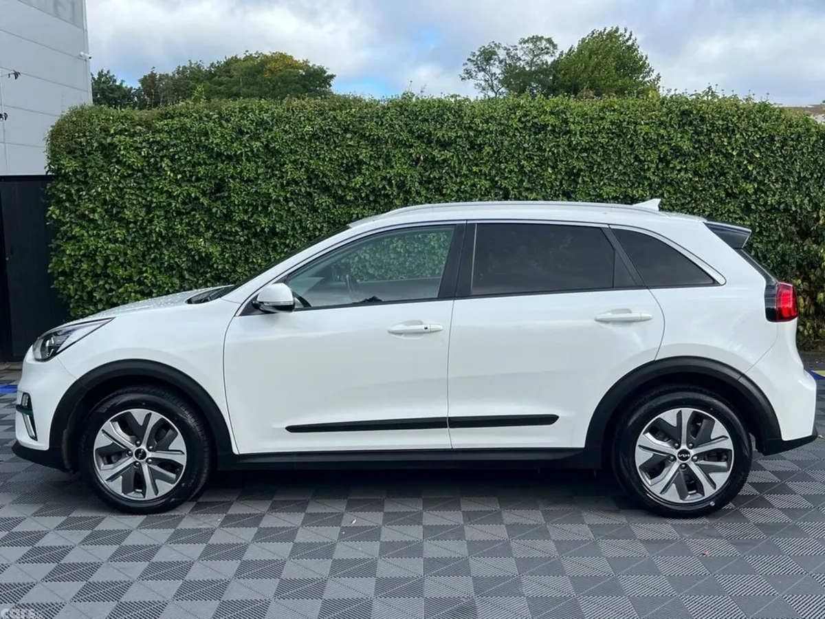 Kia Niro SUV, Electric, 2022, White