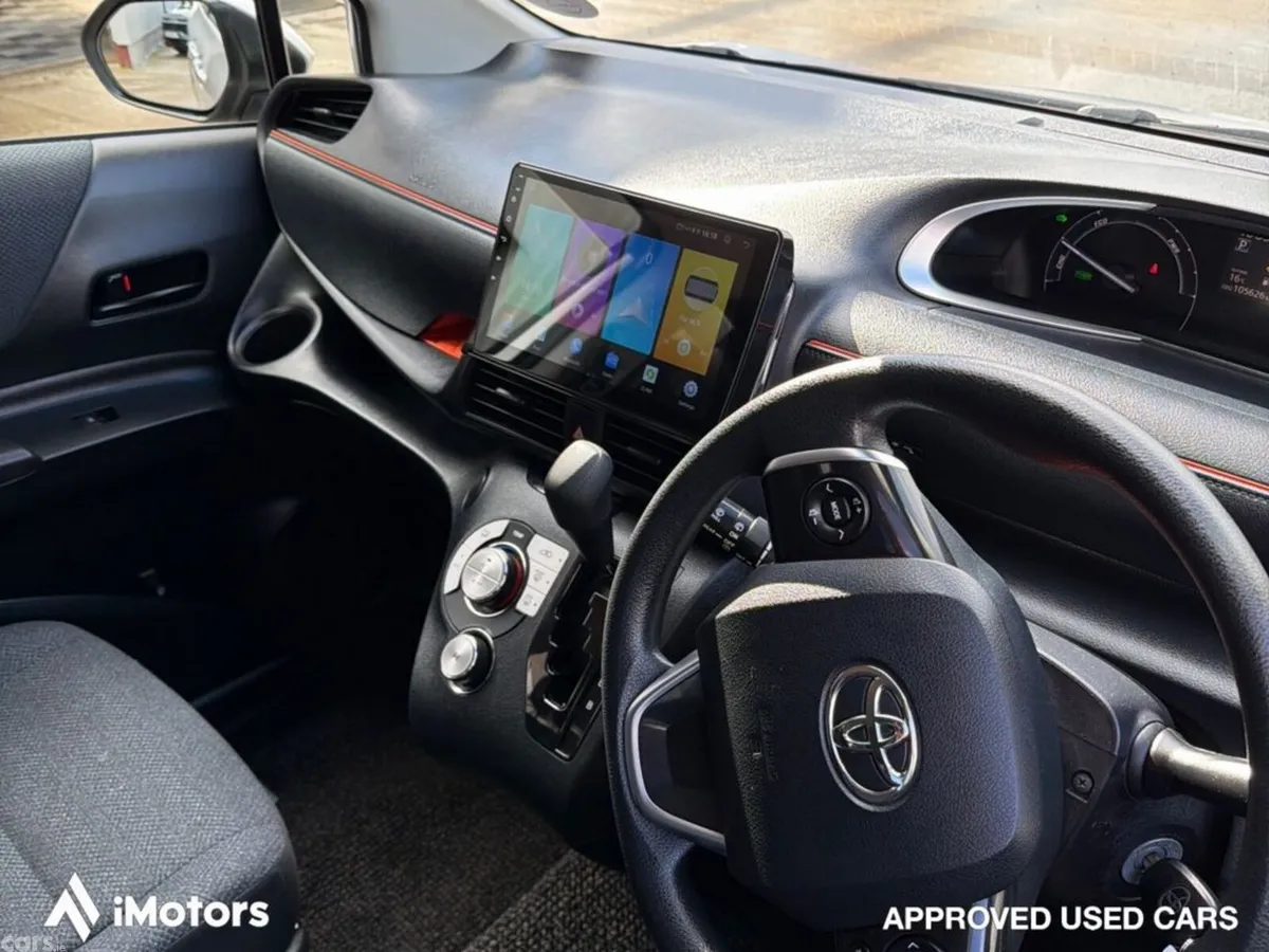Toyota Sienta MPV, Petrol Hybrid, 2017, Silver