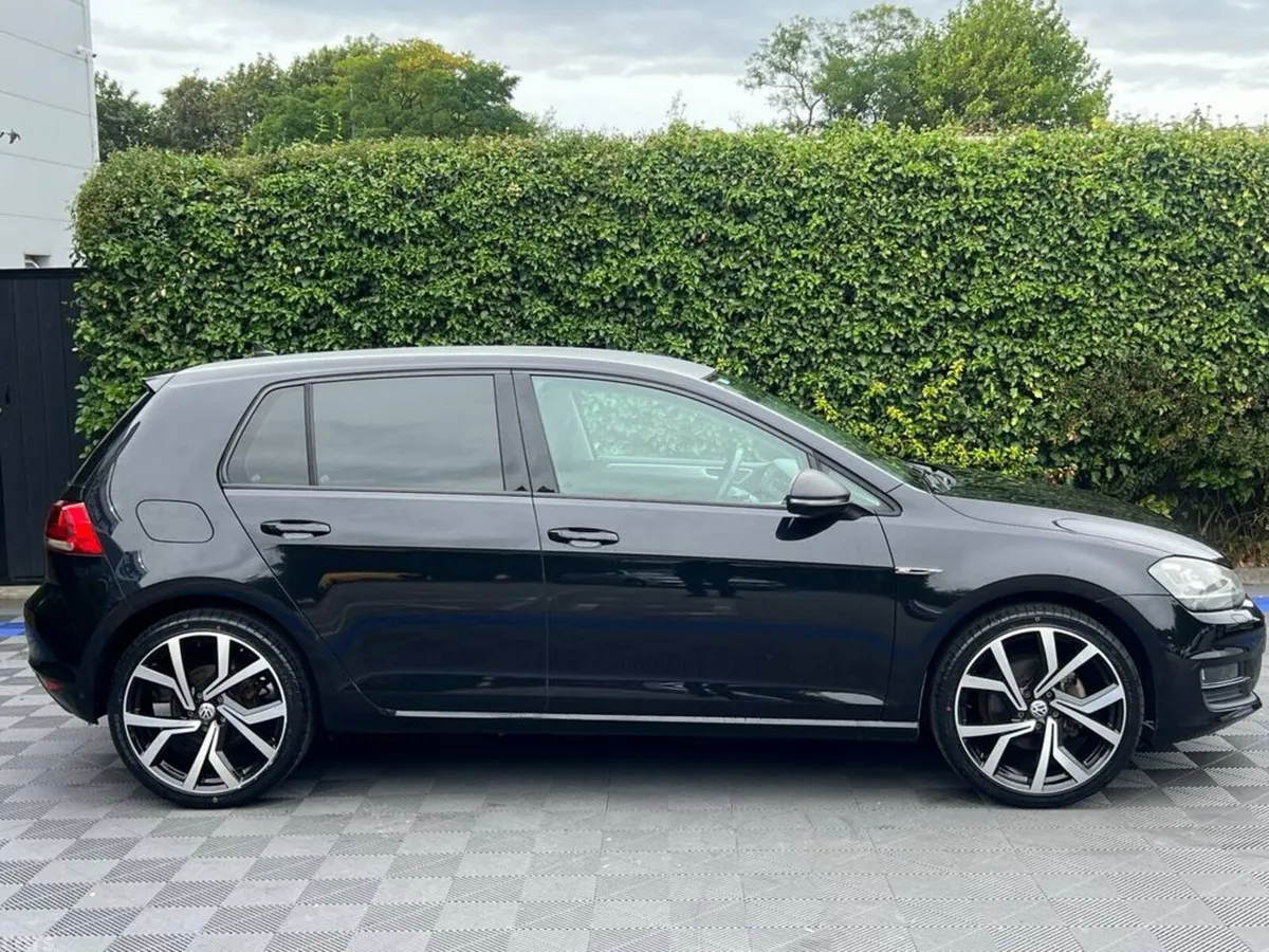 Volkswagen Golf Hatchback, Petrol, 2015, Black