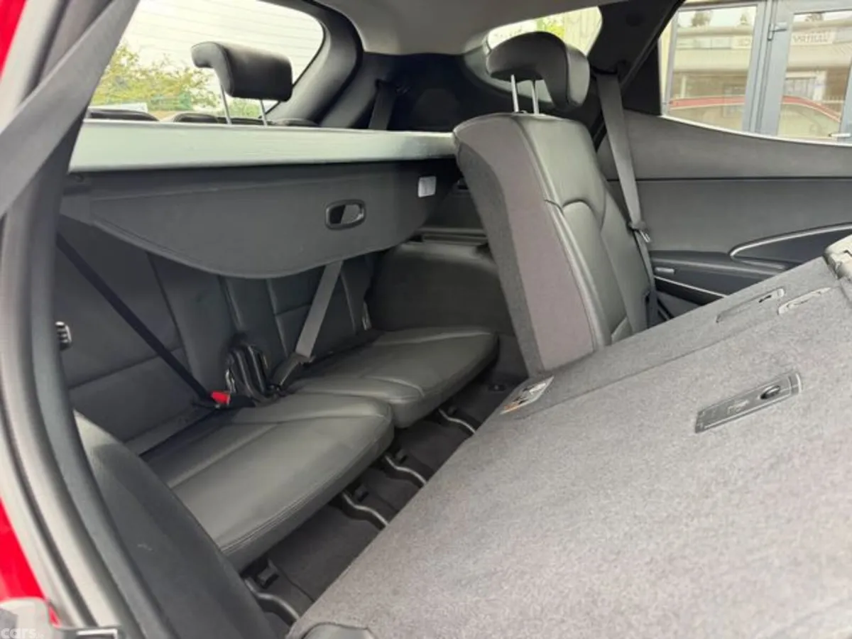 Hyundai Santa Fe SUV, Diesel, 2016, Red