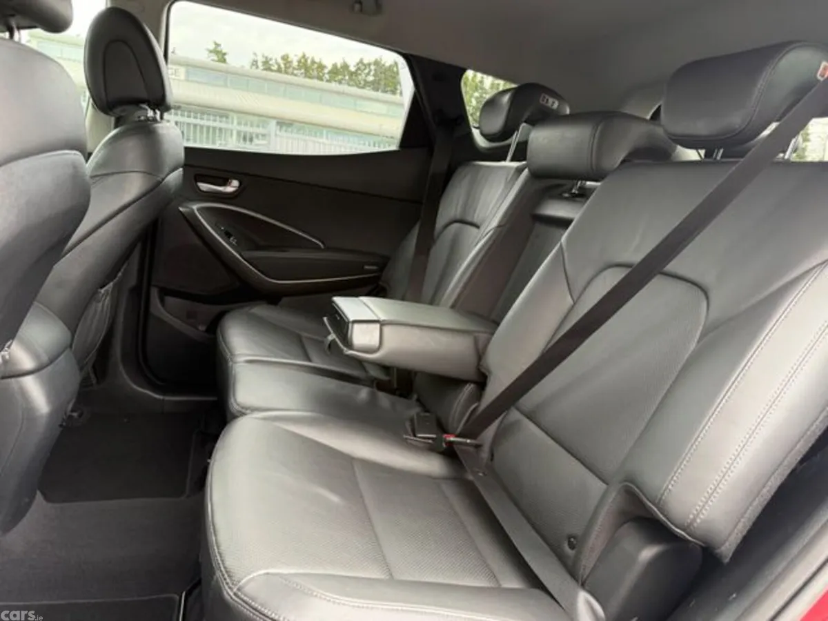 Hyundai Santa Fe SUV, Diesel, 2016, Red