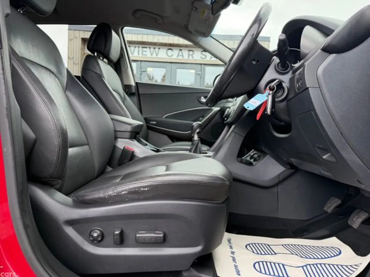 Hyundai Santa Fe SUV, Diesel, 2016, Red