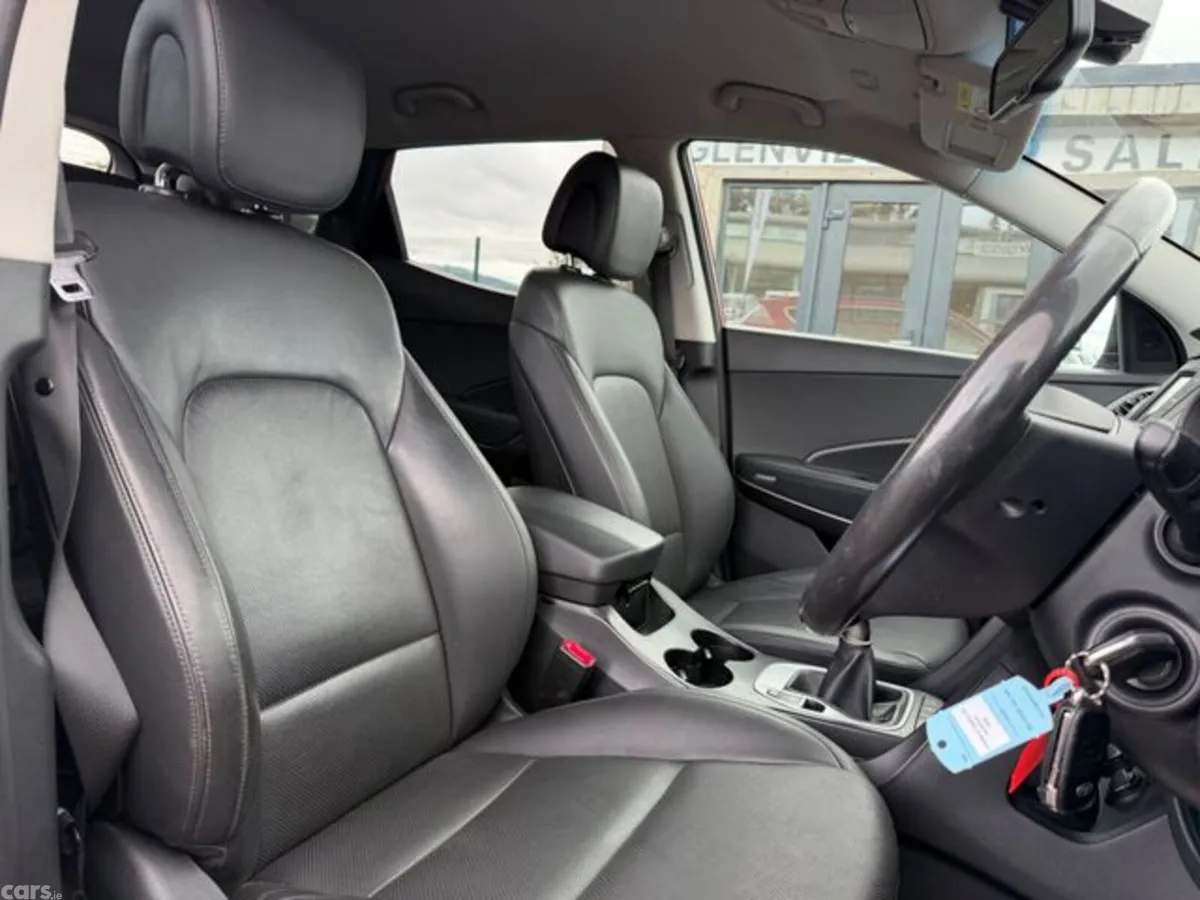 Hyundai Santa Fe SUV, Diesel, 2016, Red