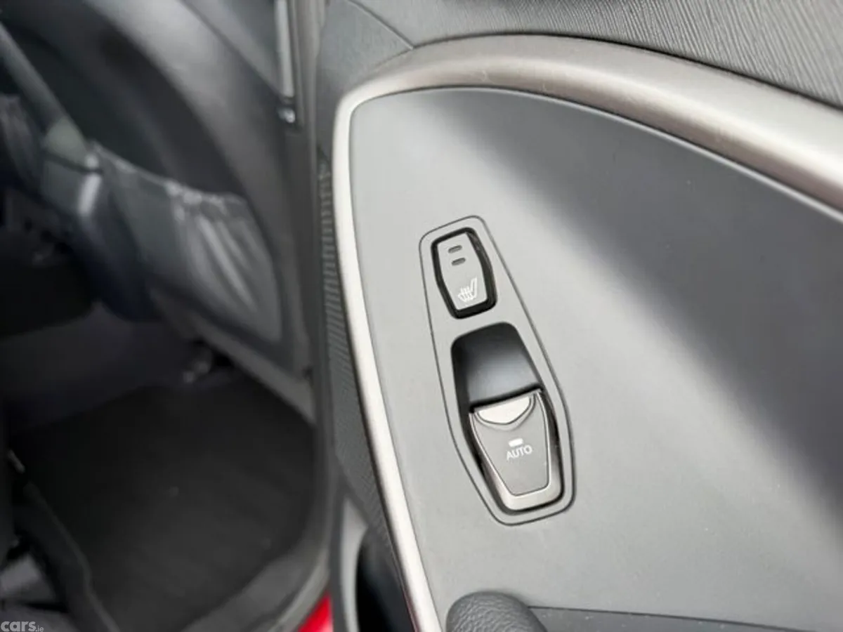 Hyundai Santa Fe SUV, Diesel, 2016, Red
